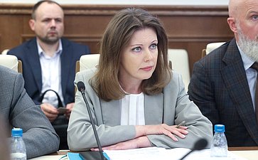 Совещание Комитета СФ по аграрно-продовольственной политике и природопользованию «Кадровое обеспечение в АПК с применением цифровых технологий, робототехники и технологий искусственного интеллекта»