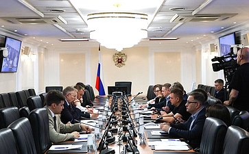 Круглый стол Комитета СФ по социальной политике на тему «Вопросы профессиональной самореализации молодых граждан России: современные вызовы и перспективы»