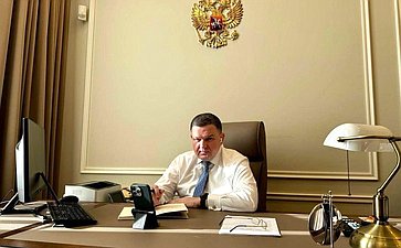 С. Перминов присоединился к региональному аппаратному ВКС-совещанию