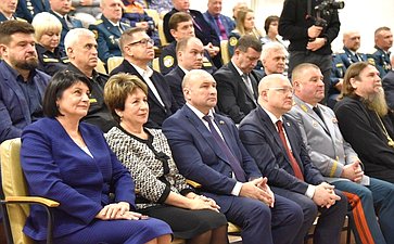 Екатерина Алтабаева поздравила сотрудников севастопольского МЧС с профессиональным праздником