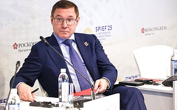 Владимир Якушев