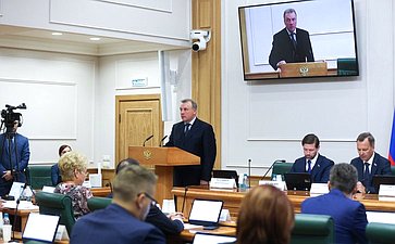 Артур Муравьев