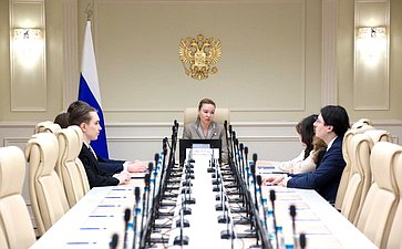 Наталья Никонорова провела встречу с представителями Межрегиональной общественной организации «Молодежный союз «Юный следователь»