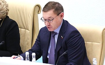 Владимир Якушев