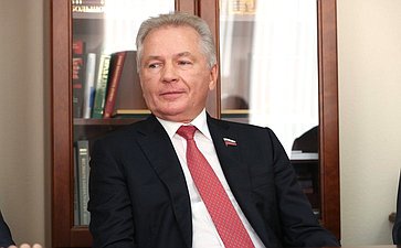 Валерий Пономарев