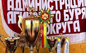 Баир Жамсуев принял участие в закрытии конноспортивного сезона в регионе