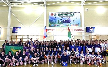 Денис Гусев в рамках работы в регионе побывал в муниципальном образовании «Коткинский сельсовет» Заполярного района