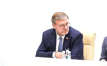 Константин Косачев