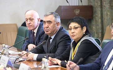 Встреча К. Косачева с наблюдателями от МПА СНГ