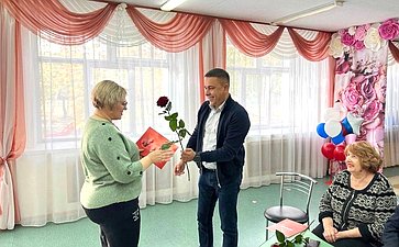 Айрат Гибатдинов поздравил сотрудников детского сада в Ульяновске с Днем воспитателя и всех дошкольных работников