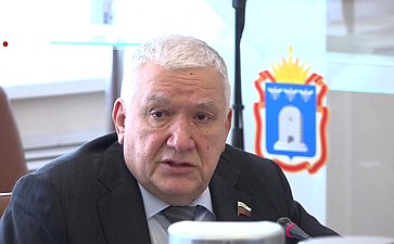 Михаил Белоусов