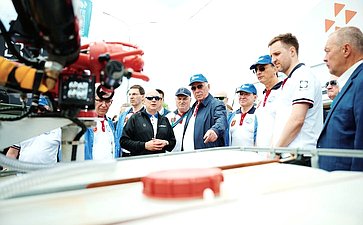 Владимир Якушев в ходе рабочей поездки в Тульскую область ознакомился с проектами участников Международного молодёжного промышленного форума «Инженеры будущего»