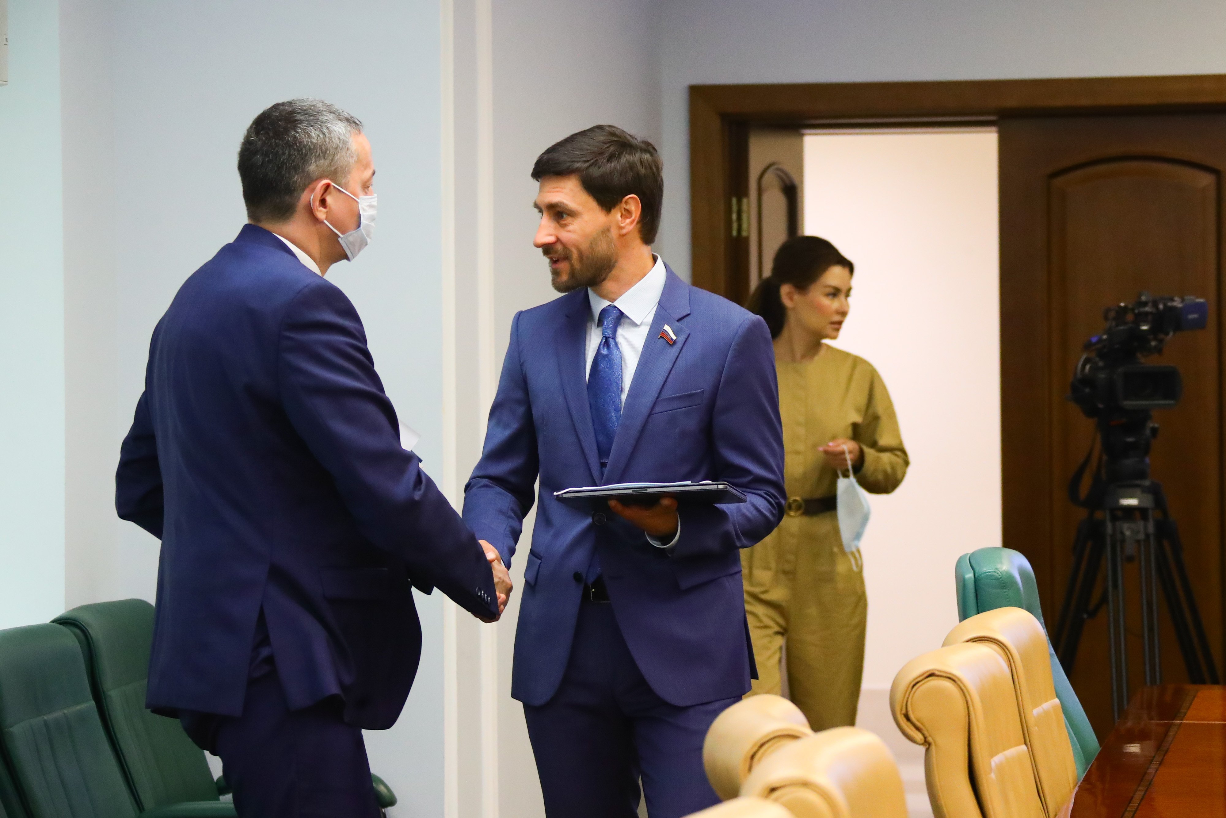 А. Синицын провел «круглый стол», посвященный вопросам обращения лома и ...