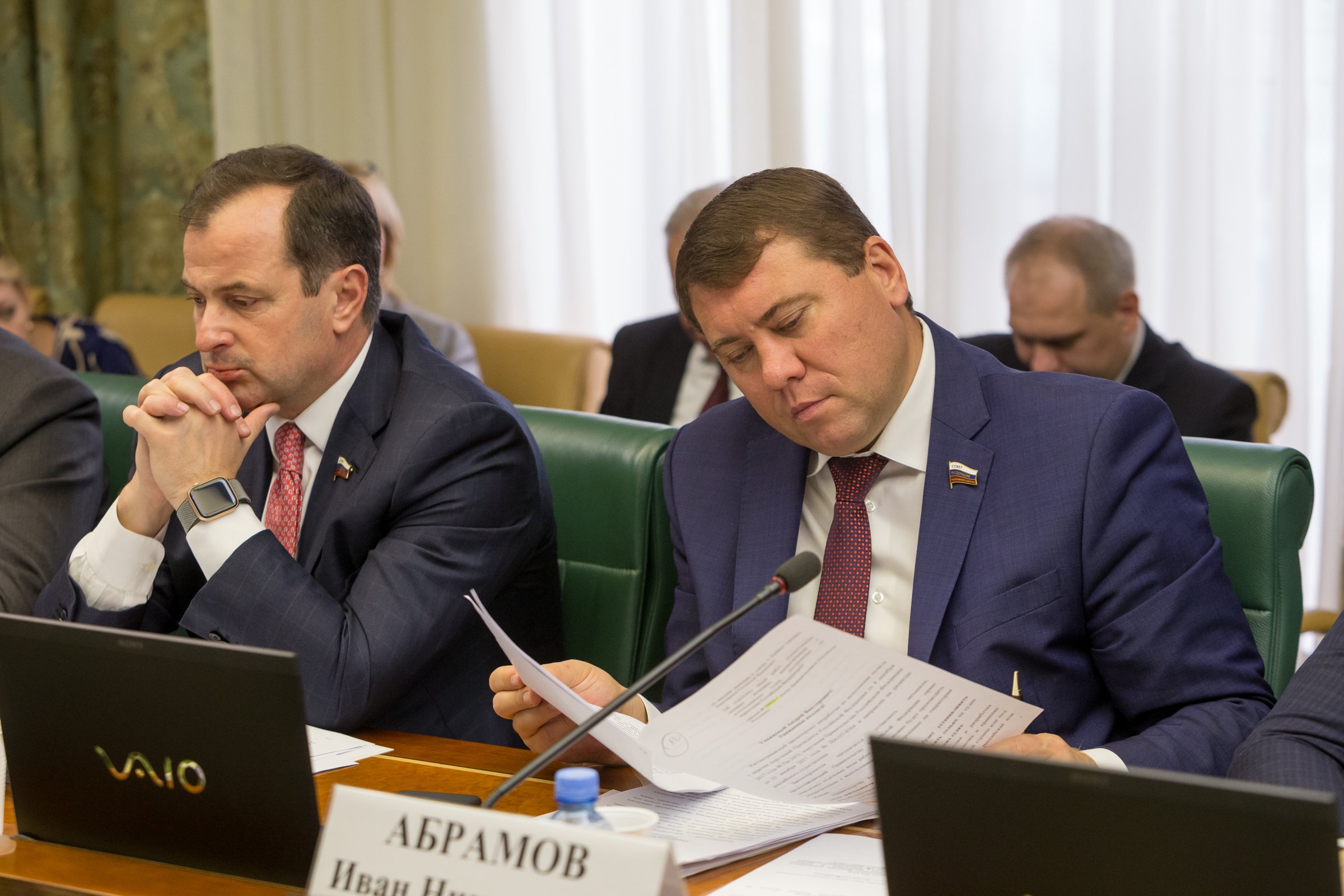 Комитет СФ по экономической политике не поддержал законопроект о ...