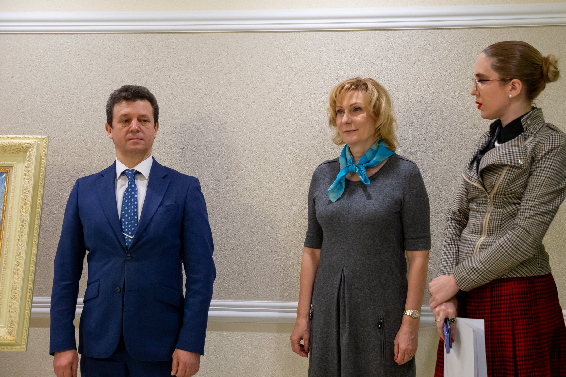 В Совете Федерации открылась выставка художника А. Фомина «Москва ...