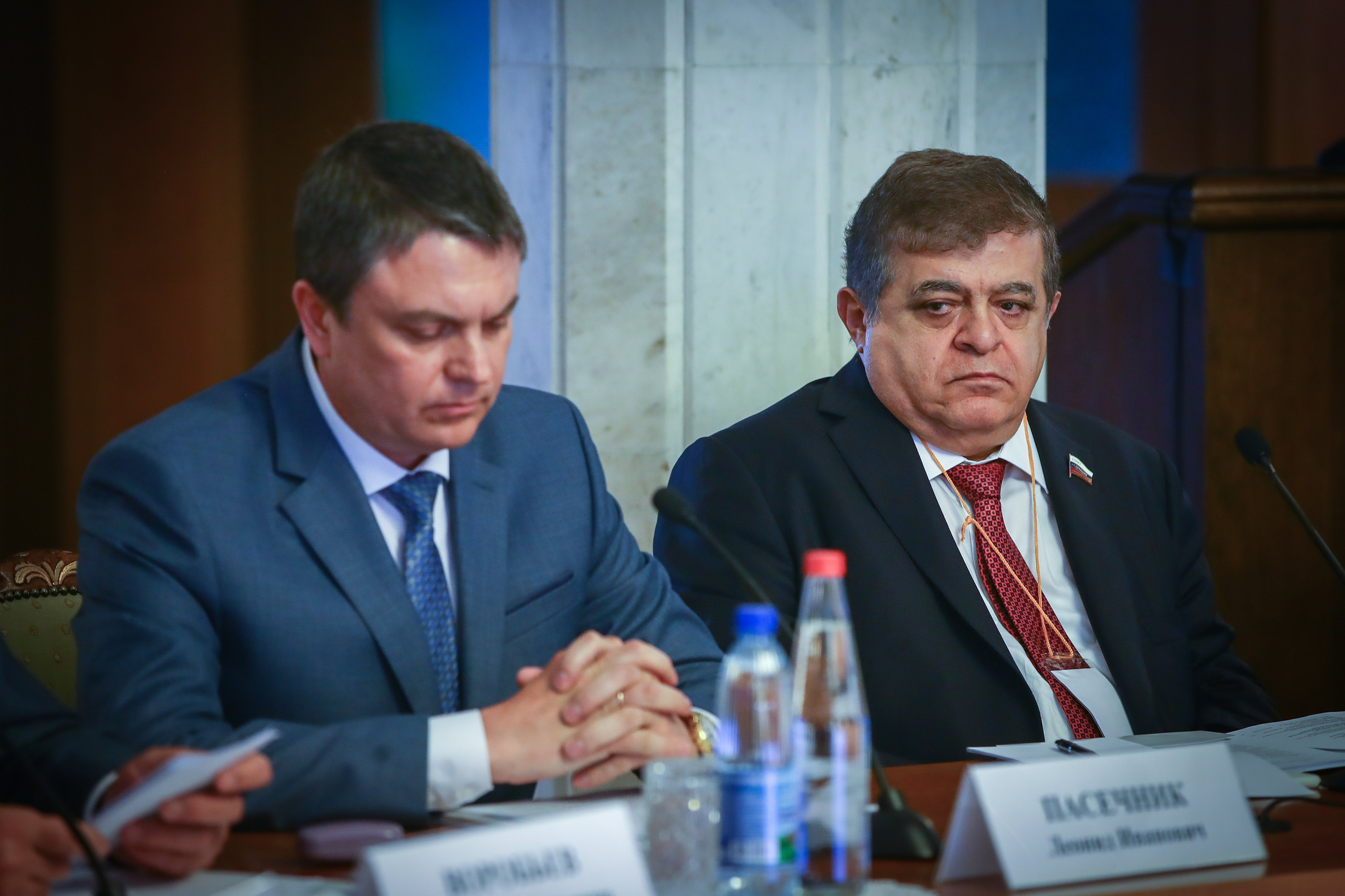 Взаимодействие народов России и Донбасса на региональном уровне будет ...