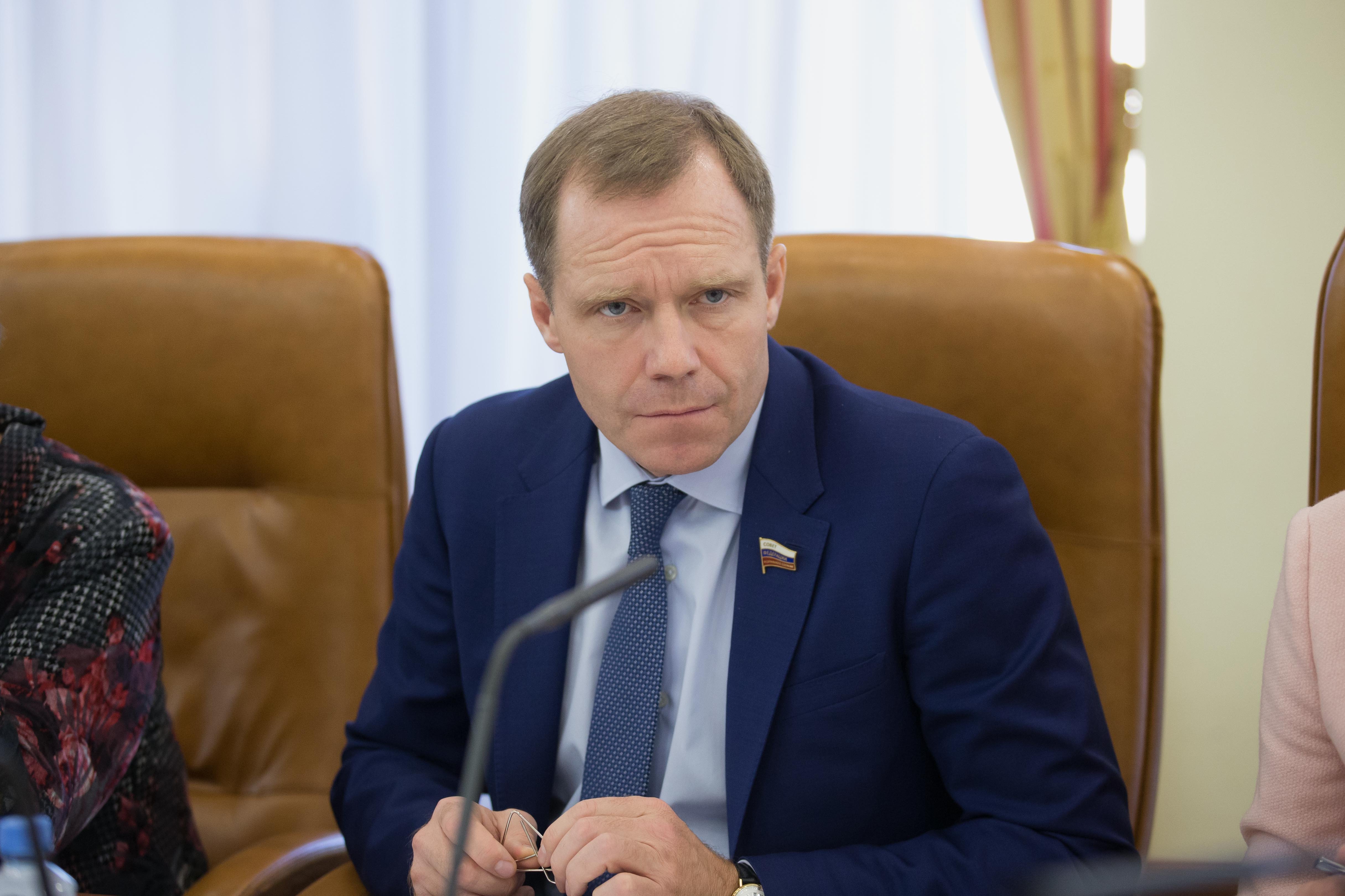 Понятие «городская агломерация» должно быть закреплено на ...