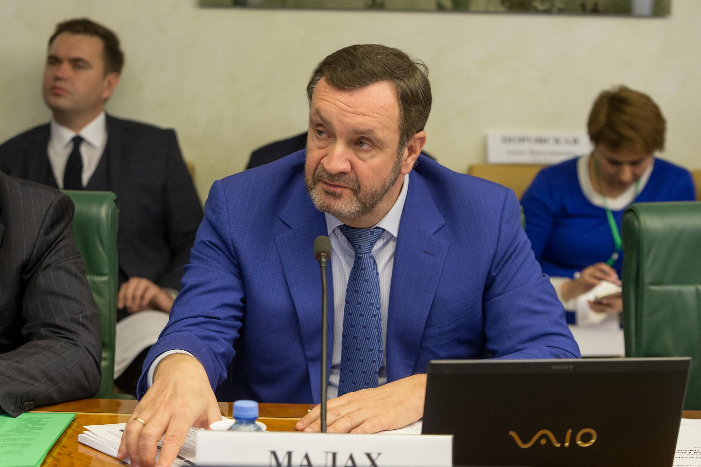 Комитет СФ по экономической политике не поддержал законопроект о ...