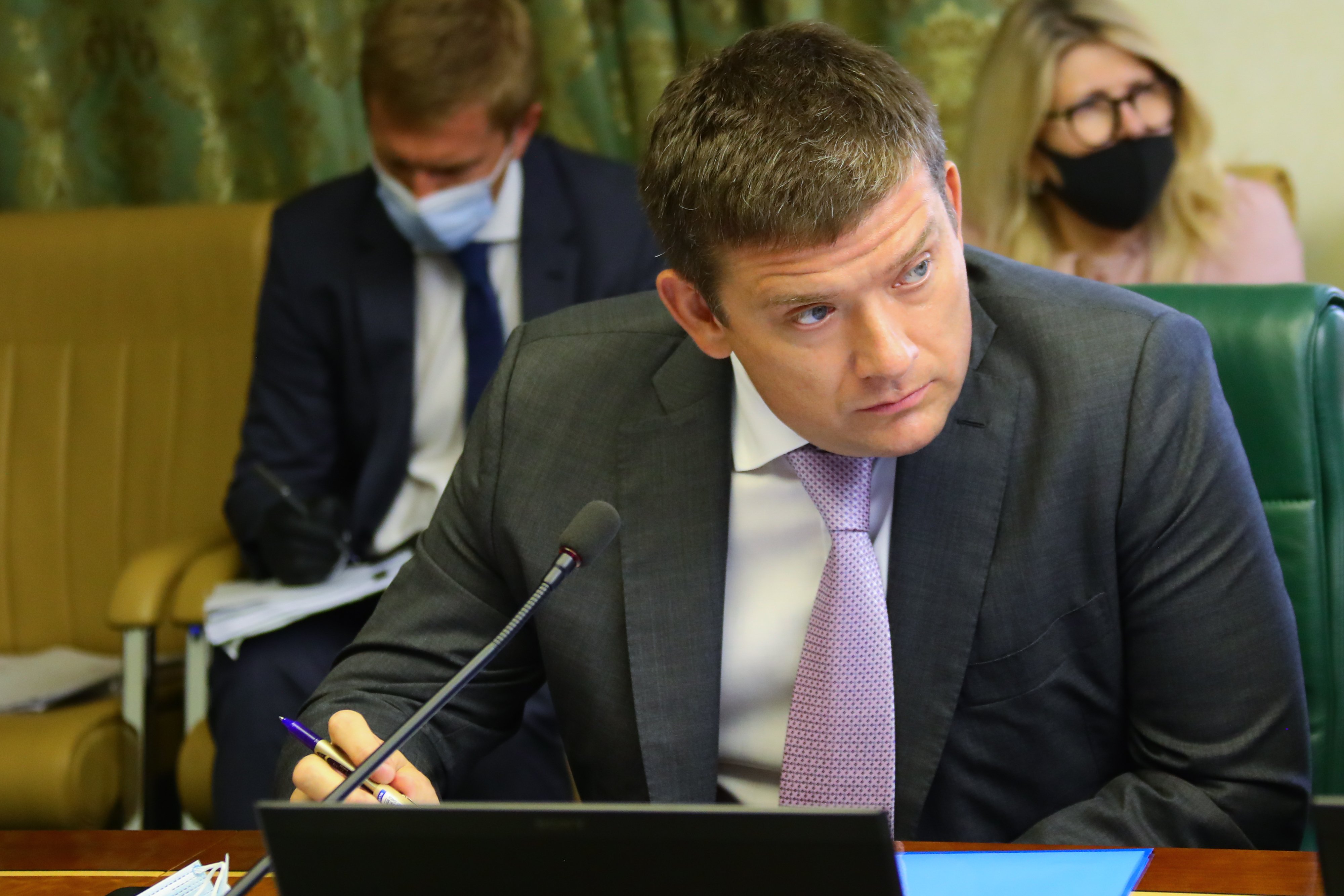 Подготовку к «правительственному часу» о мерах поддержки отраслей ...