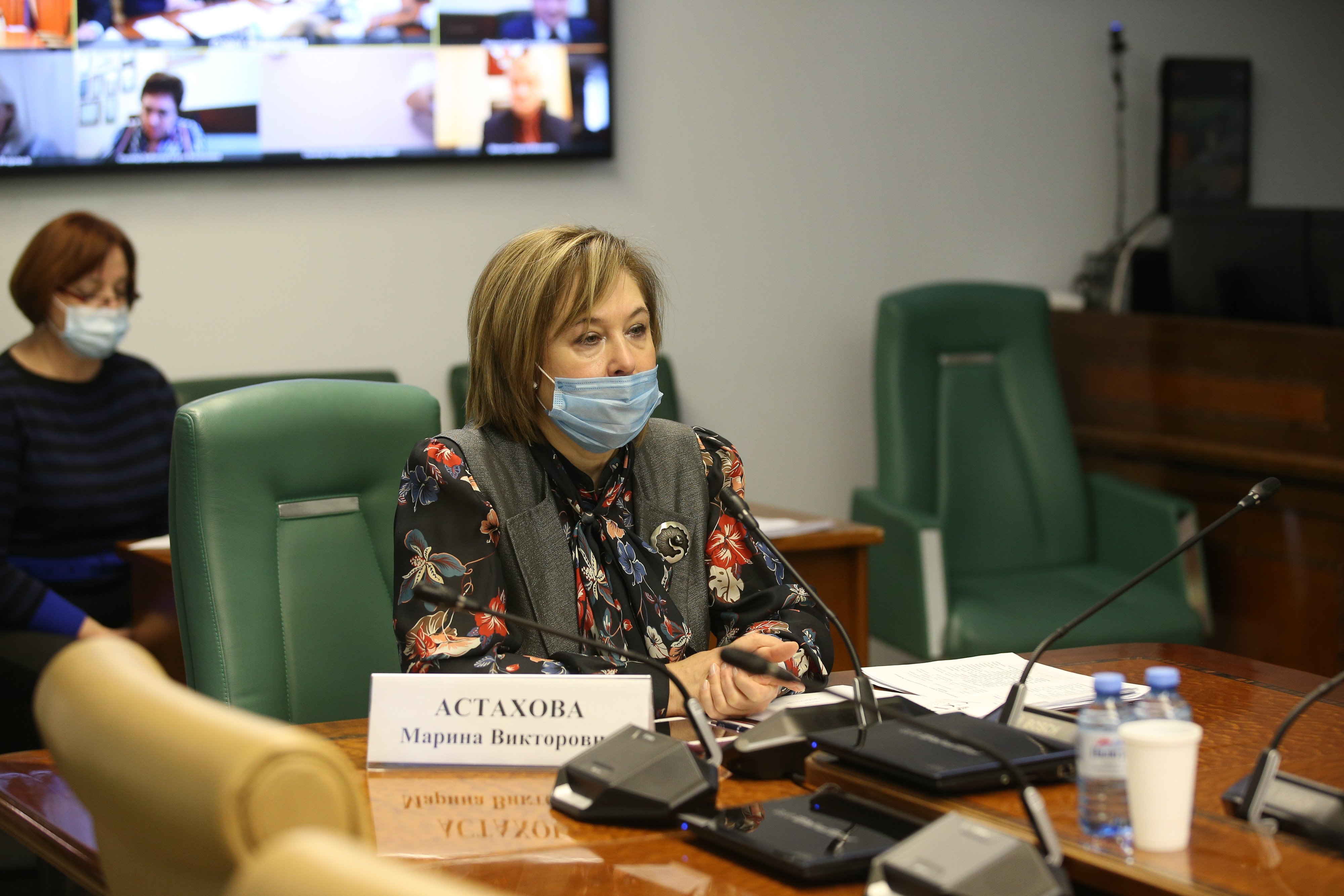 В Комитете СФ по социальной политике обсудили реализацию национальных ...