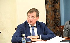 А. Епишин принял участие в экспертизе проекта федерального бюджета в Общественной палате РФ