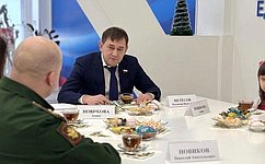 В. Нетёсов исполнил мечту юной жительницы Воронежа с «Елки желаний»