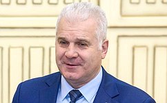 Сенатор от Марий Эл С. Мартынов поздравляет республику с Международным женским днем