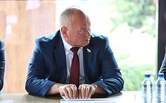 А. Кондратенко осмотрел виноградники и Центр энологии в регионе
