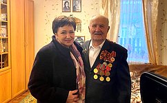 Е. Бибикова поздравила с новогодними праздниками ветеранов Великой Отечественной войны
