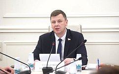 По инициативе А. Малащенкова в Смоленской области устанавливают баннеры с фотографиями смолян-бойцов СВО