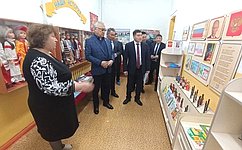 Б. Жамсуев посетил учреждения социальной сферы Агинского района