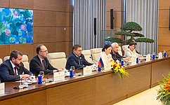 Vladimir Yakushev meets with Chairman of the National Assembly of Vietnam Tran Thanh Man