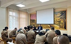 А. Хапочкин встретился с бойцами, проходящими лечение в сахалинском военном госпитале