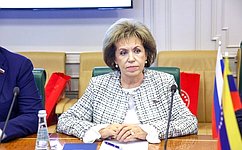 Л. Скаковская поприветствовала организаторов и участников X Международной научно-практической конференции «Открытая методика – 2025: СЛОВО И ВРЕМЯ»