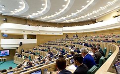 На «парламентской разминке» обсуждались вопросы развития Арктики и поддержки женского предпринимательства