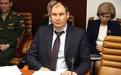 Д. Перминов в День защитника Отечества принял участие в возложении цветов к Вечному огню у Могилы Неизвестного Солдата
