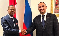 М. Ахмадов провел встречу с Чрезвычайным и Полномочным Послом Султаната Оман в Российской Федерации