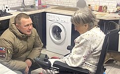 И. Кастюкевич поздравил с 88-летием подшефную жительницу блокадного Ленинграда