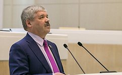 Ю. Неёлов представил отчет о деятельности Комитета СФ по экономической политике