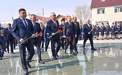 Б. Жамсуев: Мужество и героизм участников СВО показывают прочную связь между предыдущим и нынешним поколениями