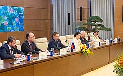 В. Якушев встретился с Председателем Национального Собрания Вьетнама Чан Тхань Маном