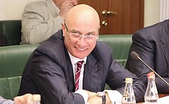 П. Масловский: Вопрос бюджетной обеспеченности регионов остается приоритетным для сенаторов в весеннюю сессию СФ