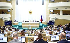 Сенаторы РФ обсудили региональные программы поддержки семей с детьми и инициативы по повышению репродуктивного здоровья