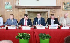 В Краснодарском крае состоялось заседание «круглого стола» на тему «Особенности и перспективы развития винодельческой отрасли в связи с изменениями законодательства Российской Федерации»