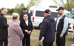 Л. Мельник почтила память Героя России Владимира Чепы в Минусинске