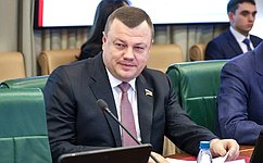А. Никитин принял участие во Всероссийском субботнике в Звёздном городке