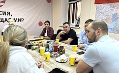А. Новьюхов посетил в Югре пункт поддержки участников СВО
