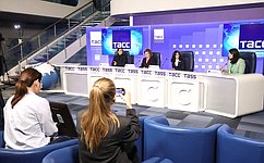 Заместитель председателя Совета Федерации Инна Святенко приняла участие в пресс-конференции, посвященной проведению конгресса «СМАРТздрав»