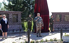 Д. Гусев принял участие в церемонии открытия в НАО мемориала героям Великой Отечественной войны