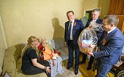 С. Лукин вручил регалии «Почётного гражданина города Воронежа» ветерану Великой Отечественной войны